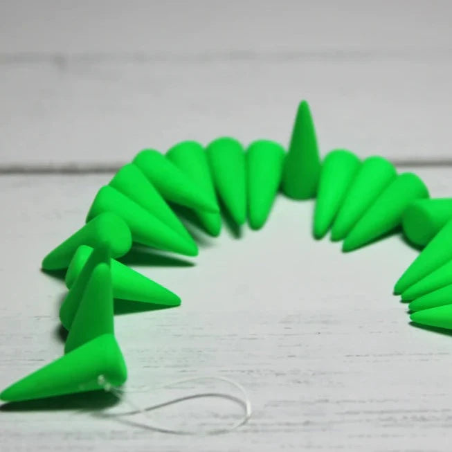 5x8mm Spike (24 pcs) Matte Neon Green  ~ Spike 19