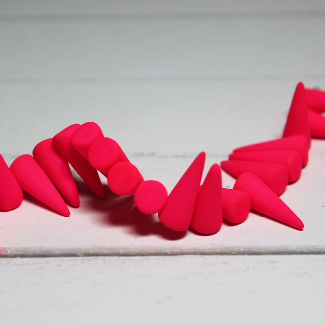 7x17mm Spike (24 pcs) Matte Neon Pink ~ Spike 30