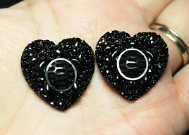 Black Turtle heart Resin sew on Gems - R20