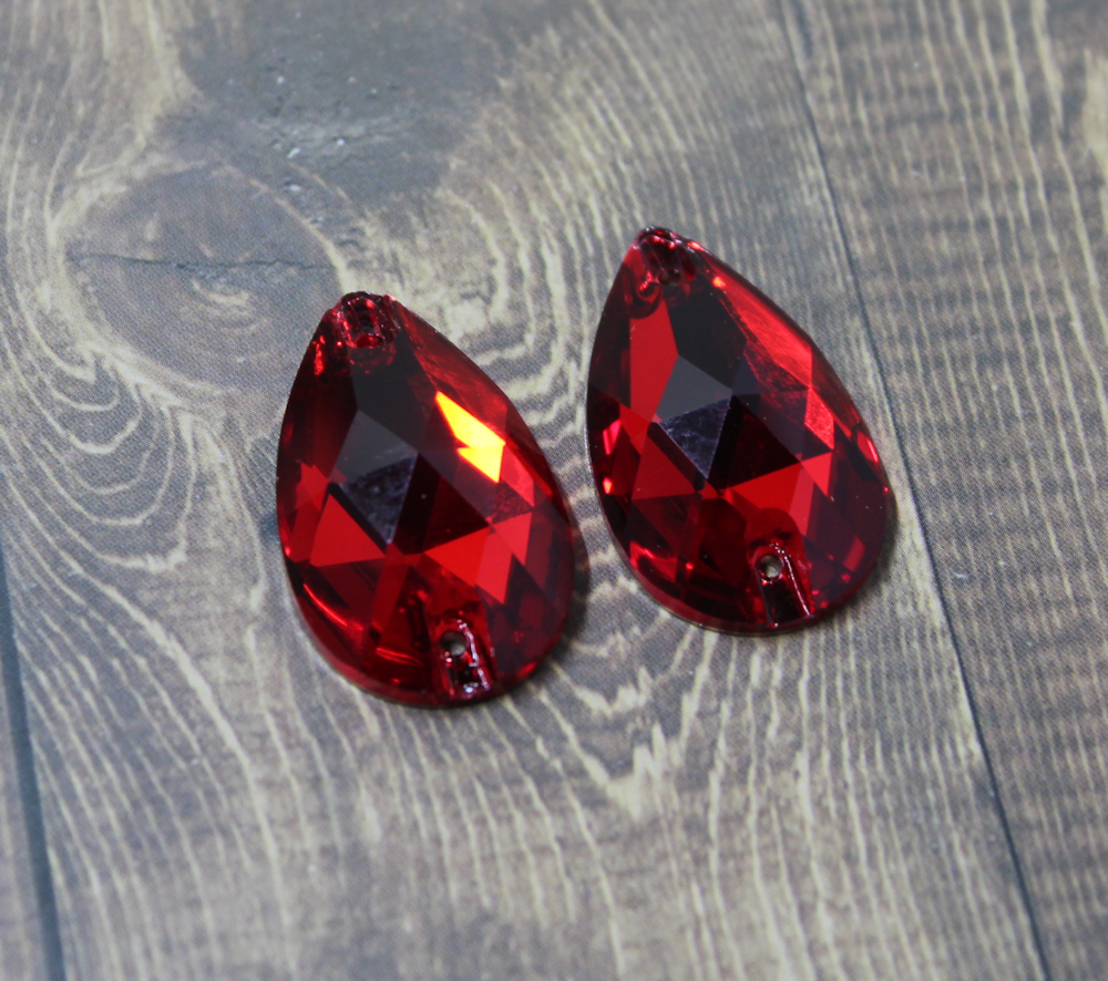 17x28mm  (1 pr) Siam Ruby Glass Teardrop Rhinestone - C143