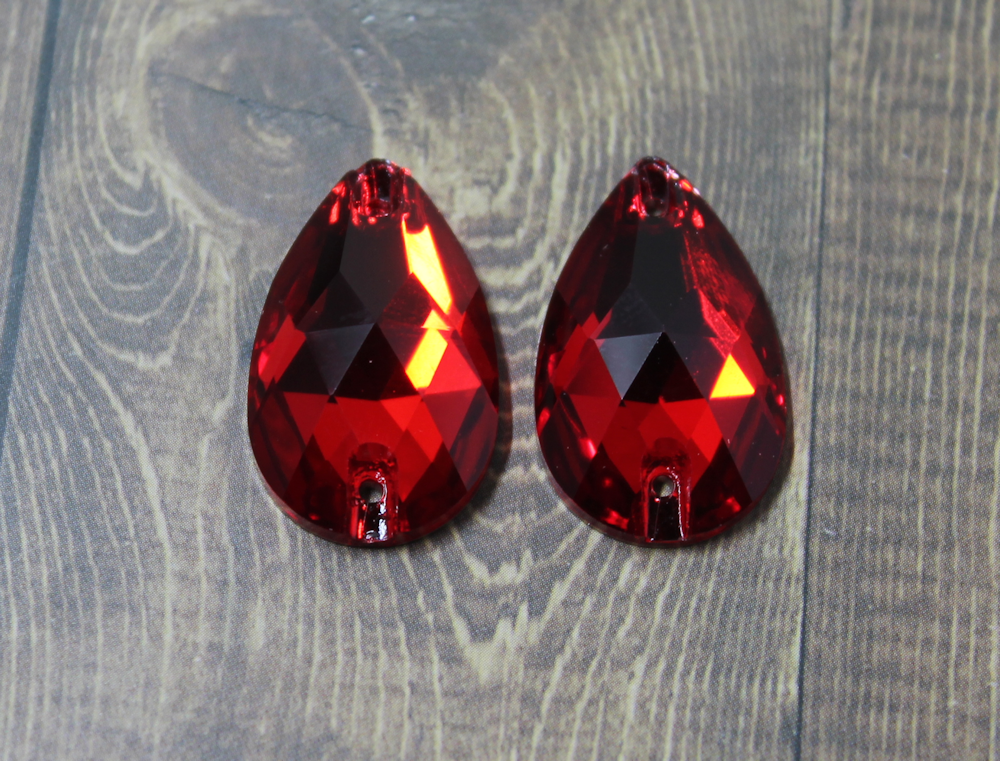 17x28mm  (1 pr) Siam Ruby Glass Teardrop Rhinestone - C143